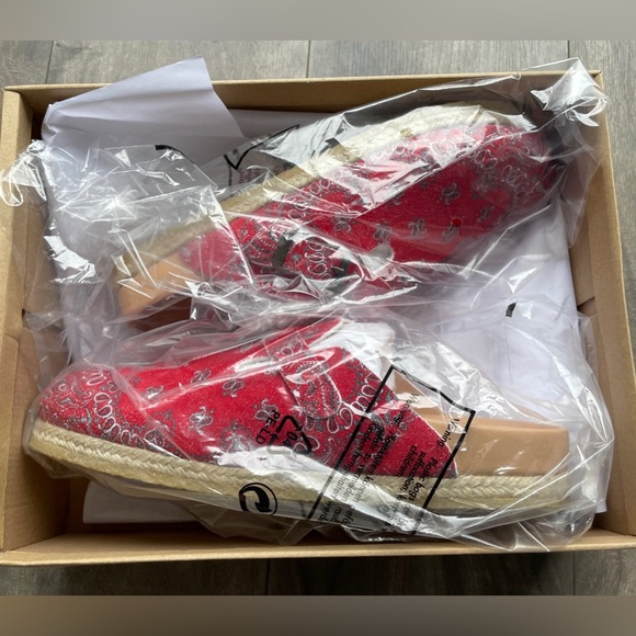 NEW 44/45 11/12 US Yuketen SAL 1 Red bandana suede leather sandals Crepe - Picture 12 of 16